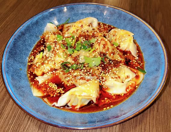 Wonton in Chilli Oil Sauce (红油抄手)